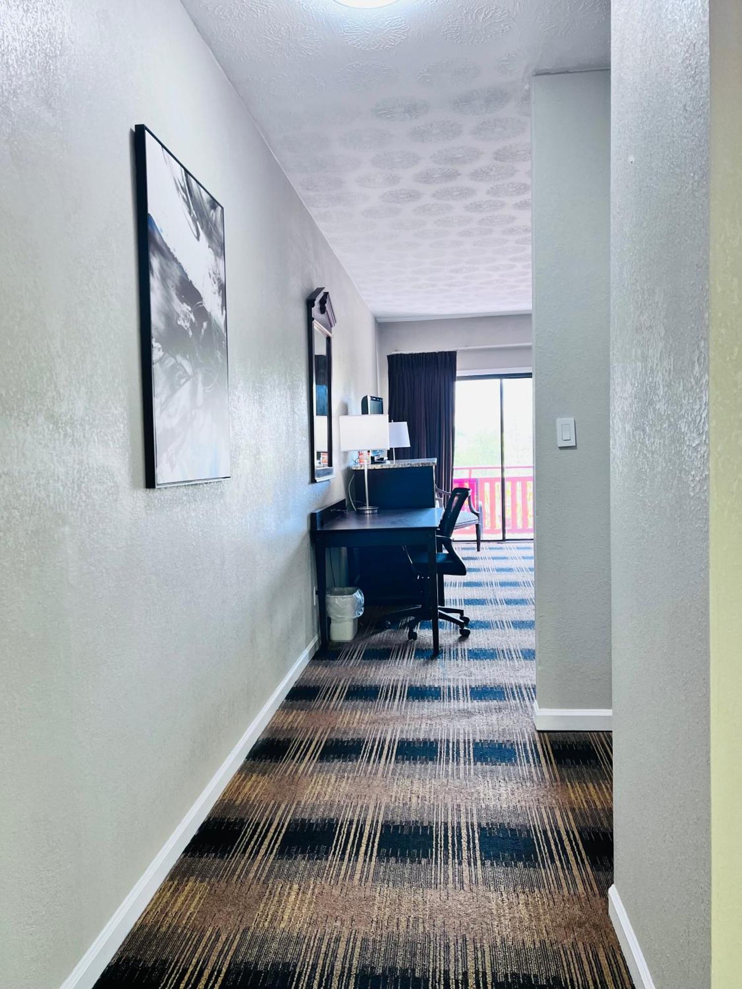 Budgetel Inn & Suites Dillard Extérieur photo