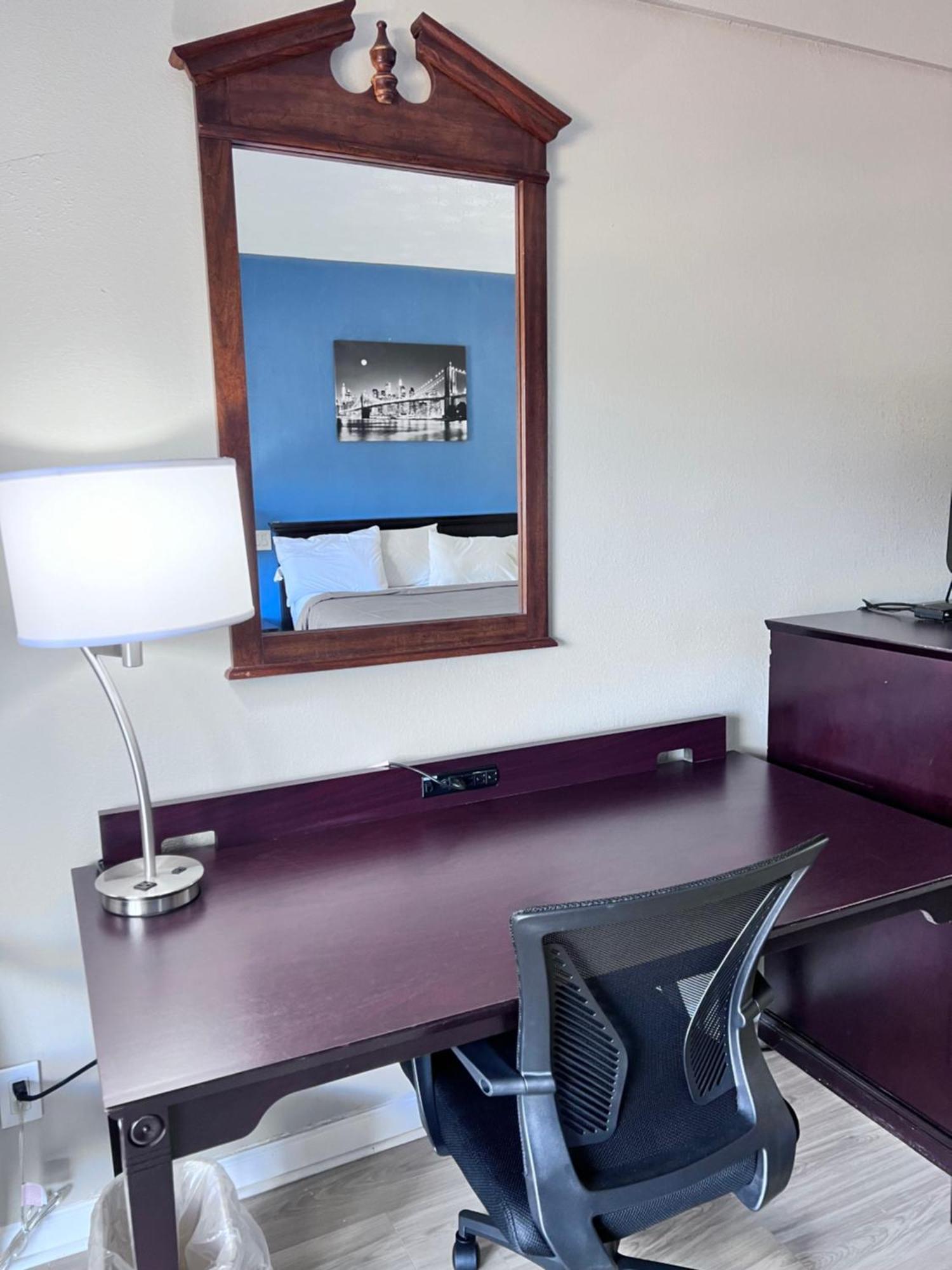 Budgetel Inn & Suites Dillard Extérieur photo