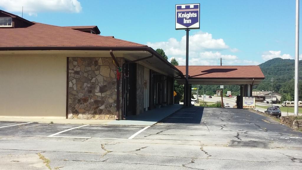 Budgetel Inn & Suites Dillard Extérieur photo